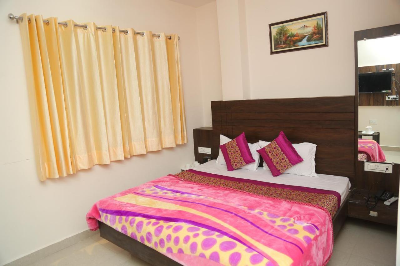 Hotel Golden Dreams Amritsar Exterior foto
