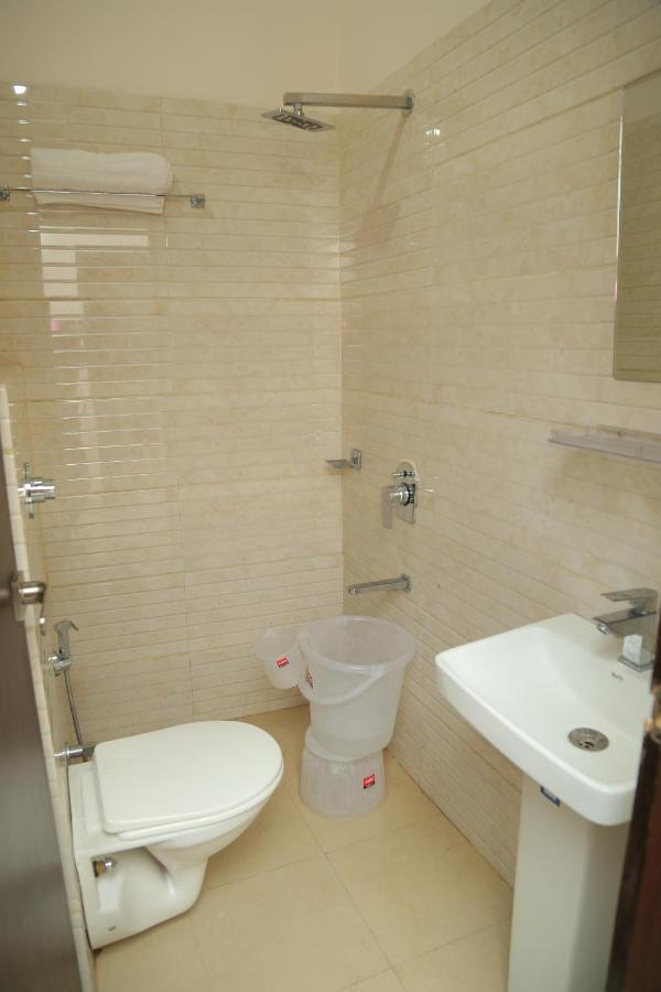 Hotel Golden Dreams Amritsar Exterior foto