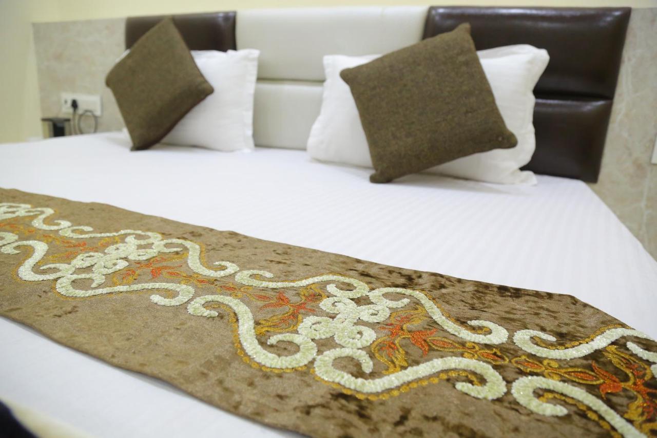 Hotel Golden Dreams Amritsar Exterior foto