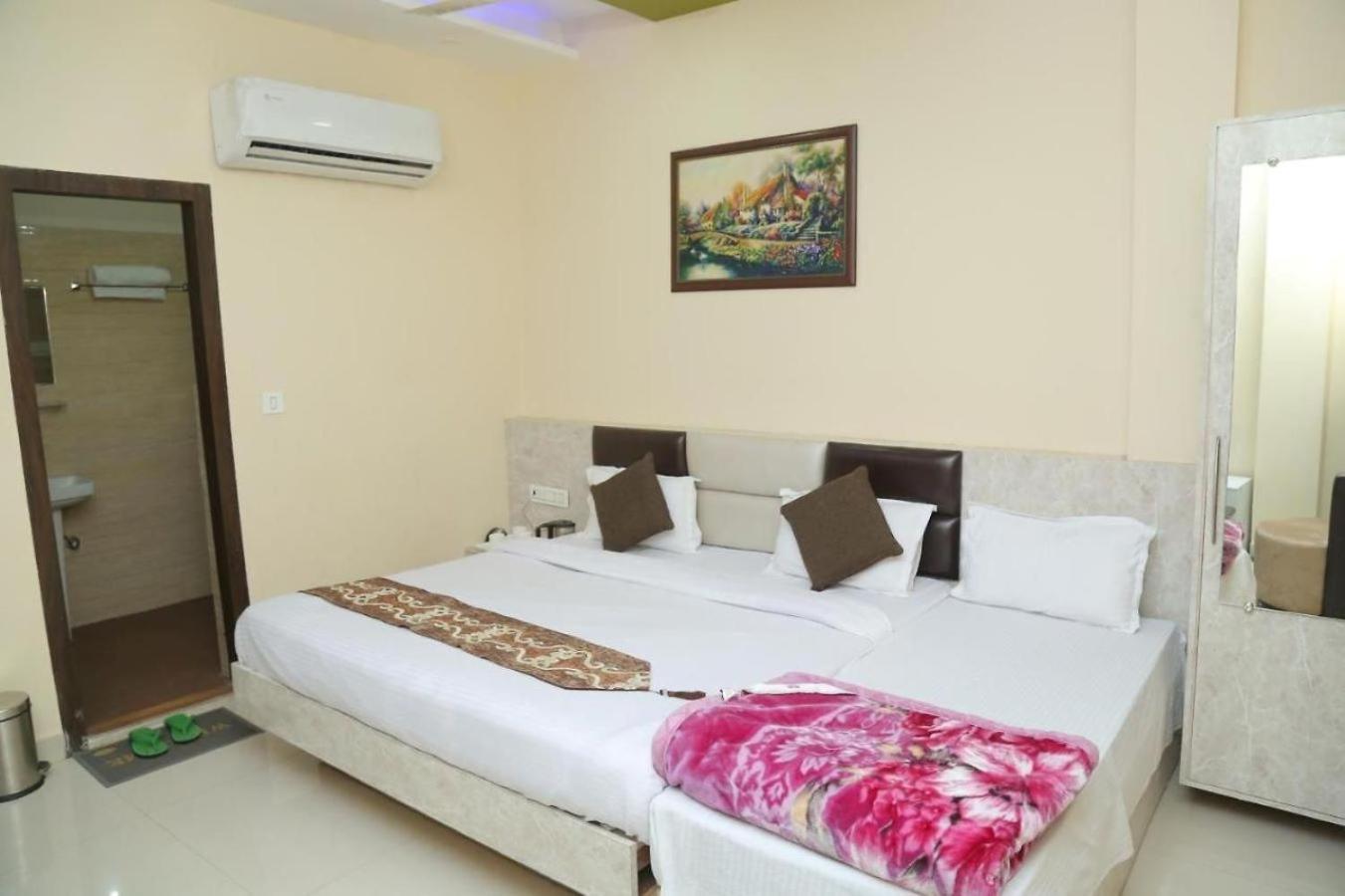 Hotel Golden Dreams Amritsar Exterior foto
