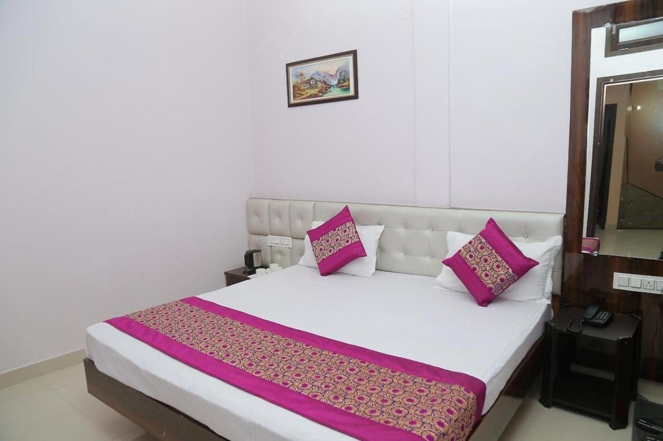 Hotel Golden Dreams Amritsar Exterior foto