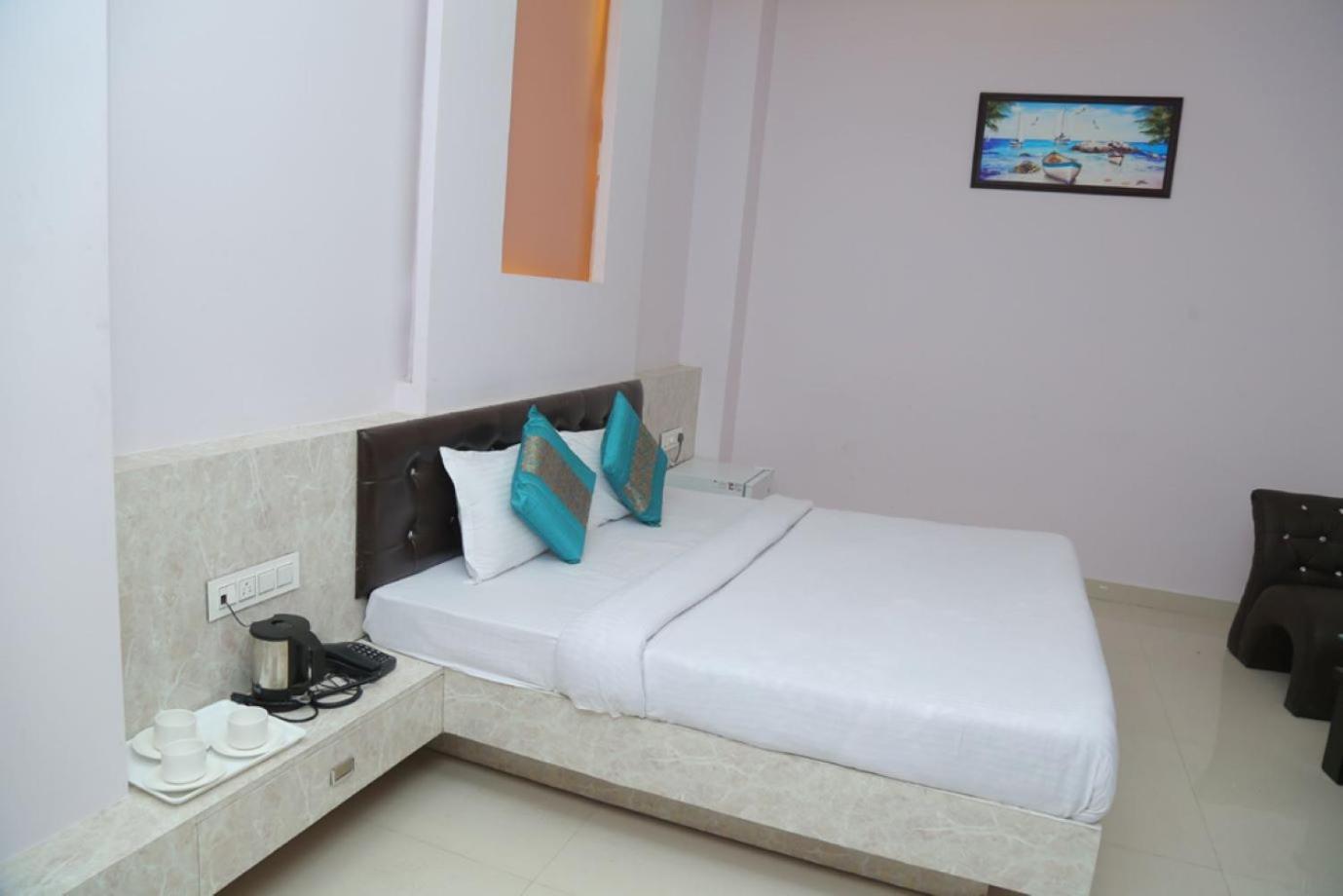 Hotel Golden Dreams Amritsar Exterior foto