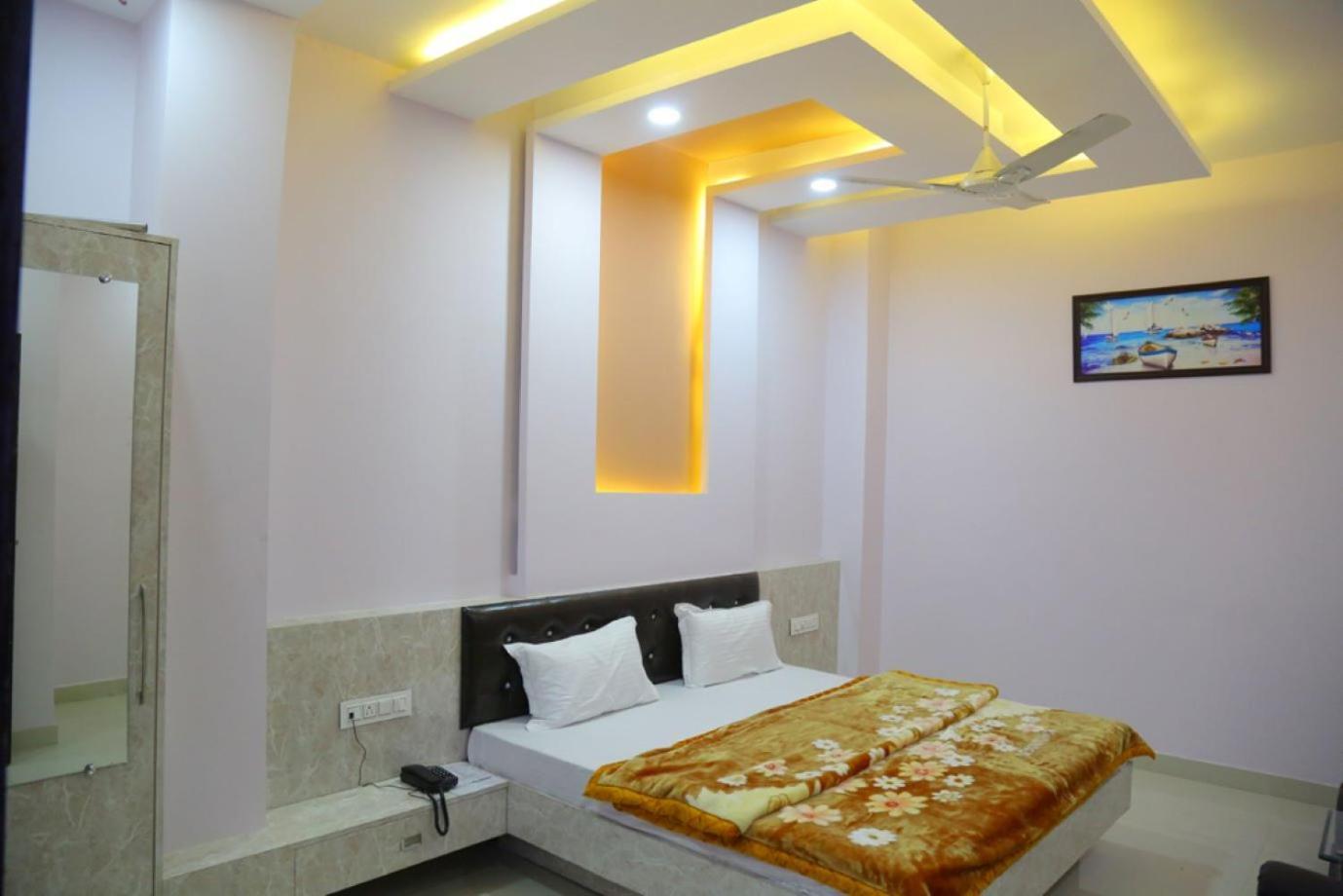 Hotel Golden Dreams Amritsar Exterior foto