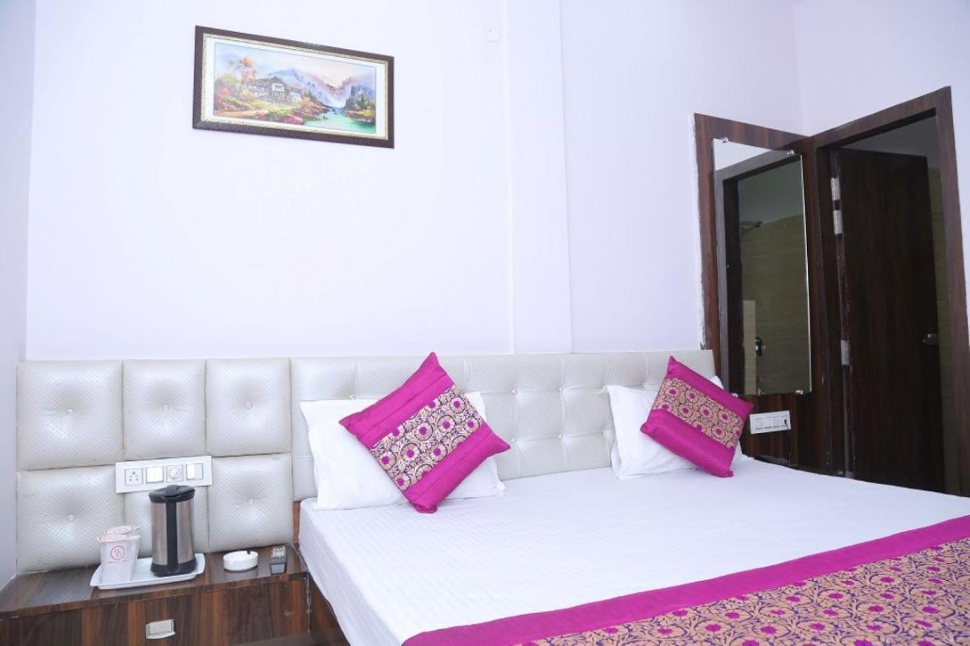 Hotel Golden Dreams Amritsar Exterior foto