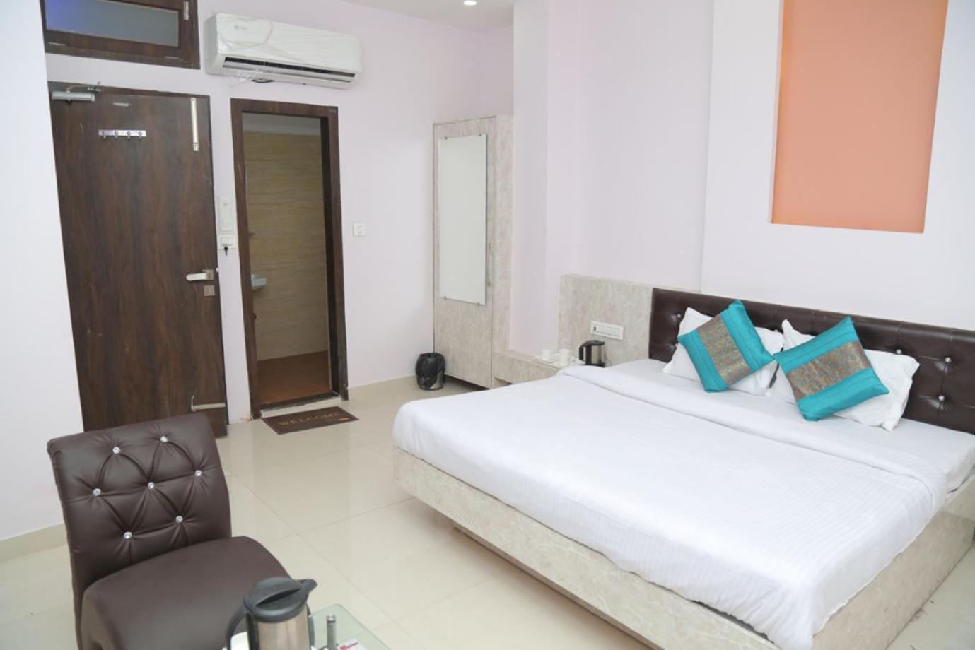 Hotel Golden Dreams Amritsar Exterior foto