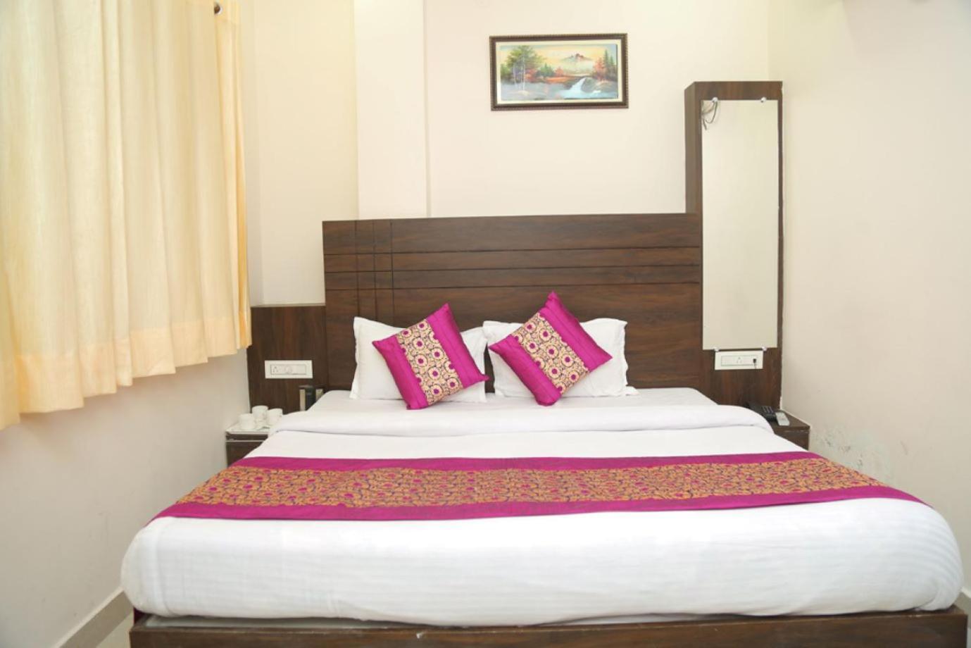 Hotel Golden Dreams Amritsar Exterior foto